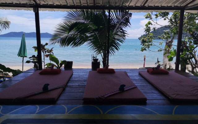 Yuyu Golden Beach