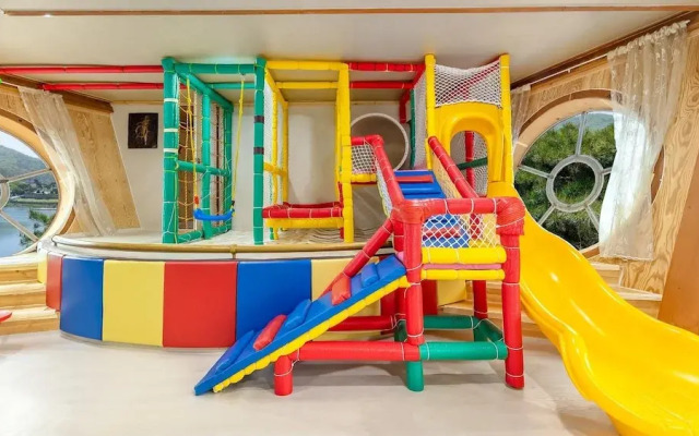 Ganhwa Badabae Beomseon Kids Pension