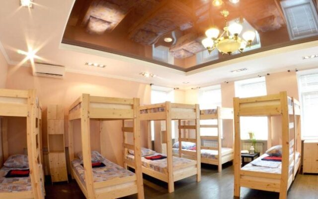 Hostel WOW