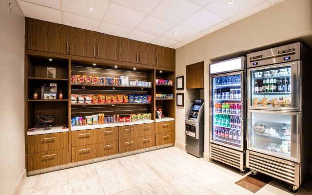 Embassy Suites by Hilton Memphis East Germantown Area