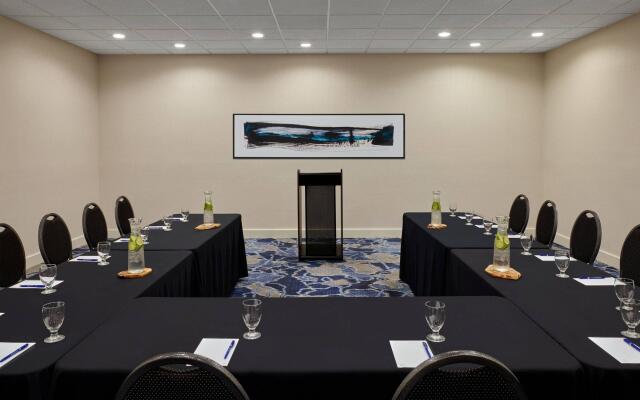 Delta Hotels by Marriott Muskegon Convention Center