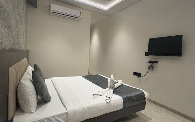 Hotel Govind Regency