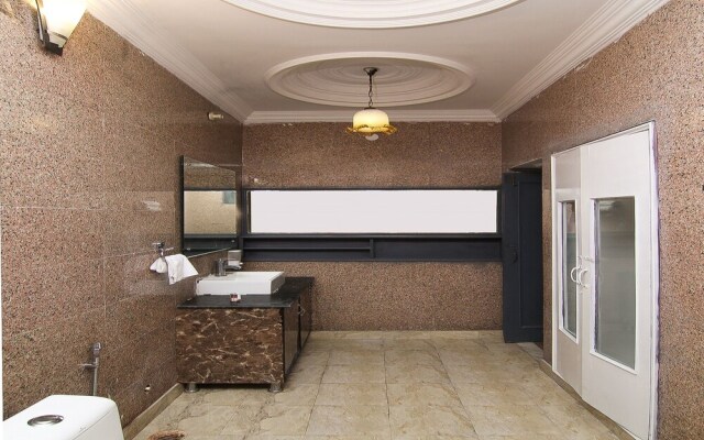 Serenity Stay 2 by OYO Rooms