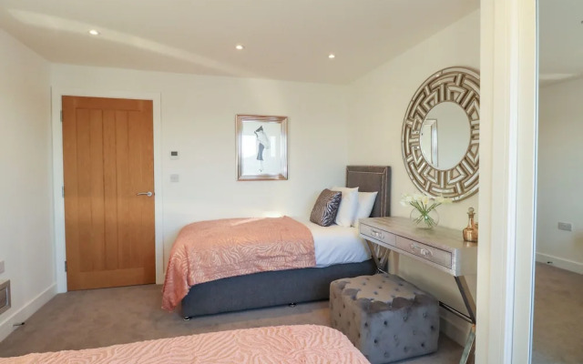 Harbourside Haven Apartment 3