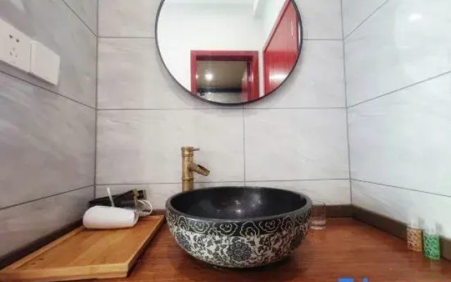 Jing Meilong Themed Homestay