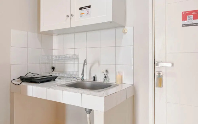 Strategic And Restful 2Br Springlake Summarecon Bekasi Apartment