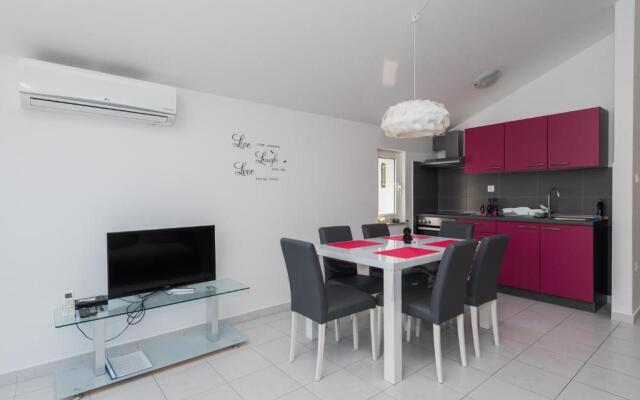 Apartments Atlas Grubišić