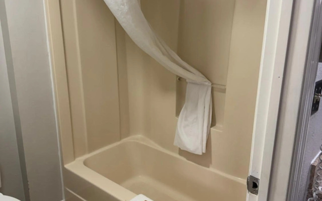 Savannah Inn Savannah I-95 North