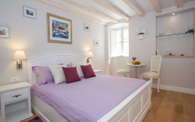 Studio Apartments Sonatina