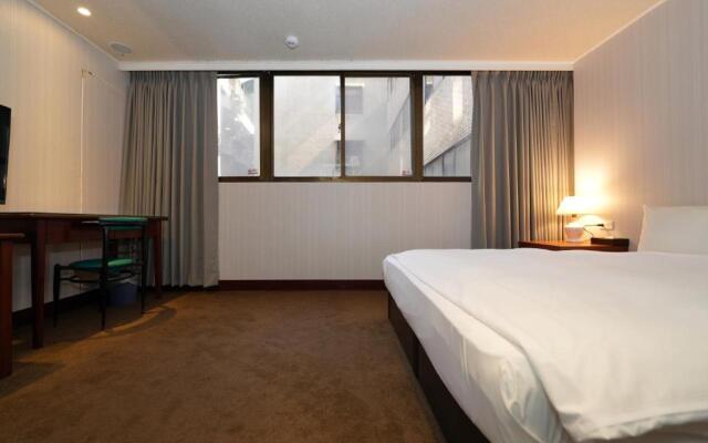 Meworld Hotel-Sanchong