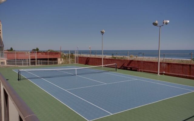 Golden Sands 207 - 2 Br Condo