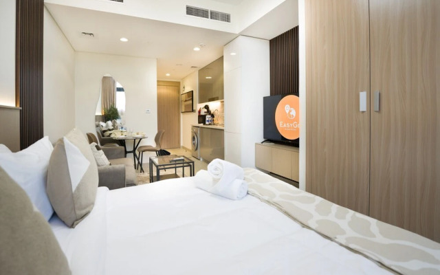 Easygo- STU in Lavish com Azizi Riv9,08