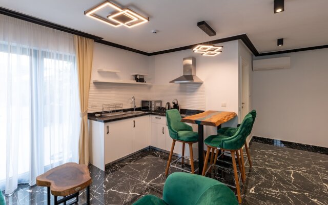 Lazar Lux Apartments
