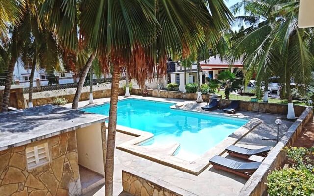 Glory Holiday Resort