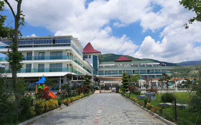 Cetin Prestige Resort