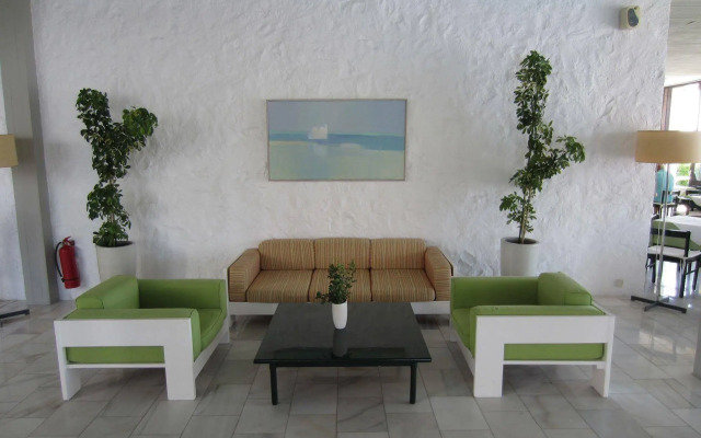 Apollo Resort
