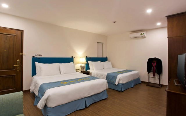 Maro Hotel
