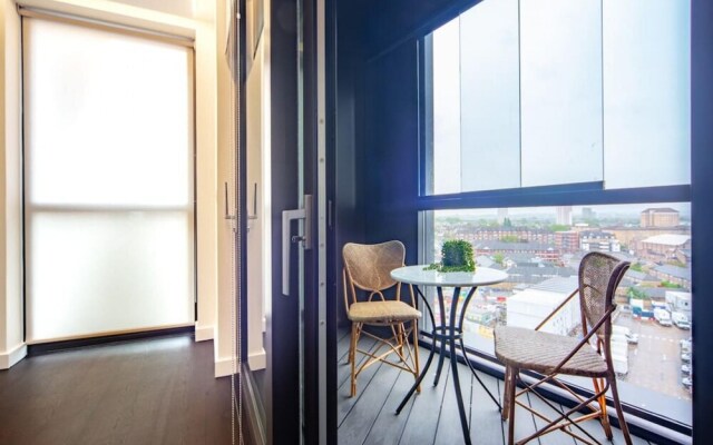 Luxury Two bed by the US Embassy