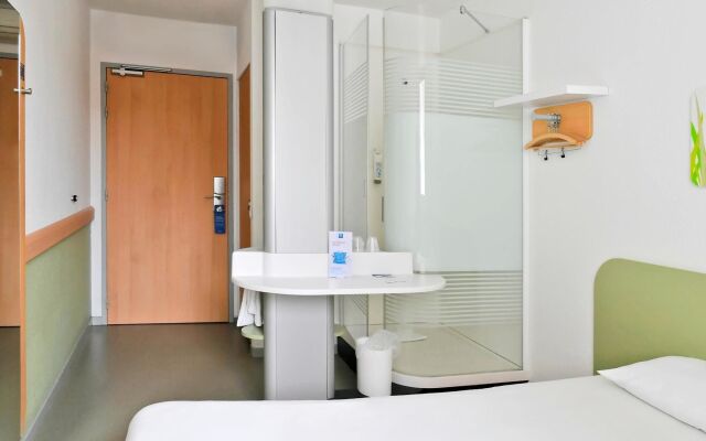 ibis budget Saint-Quentin Centre Gare