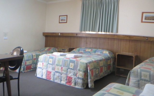 Coachman Hotel Motel
