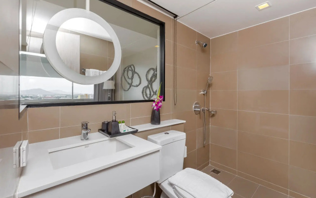 Pearl Hotel Phuket