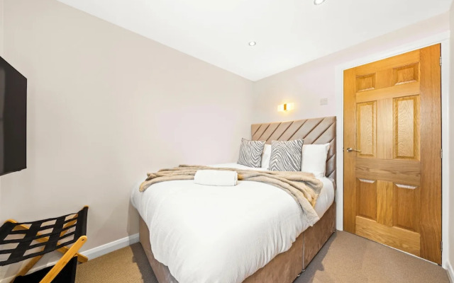 Modern 3Bed Home Next To Glasgow Airport