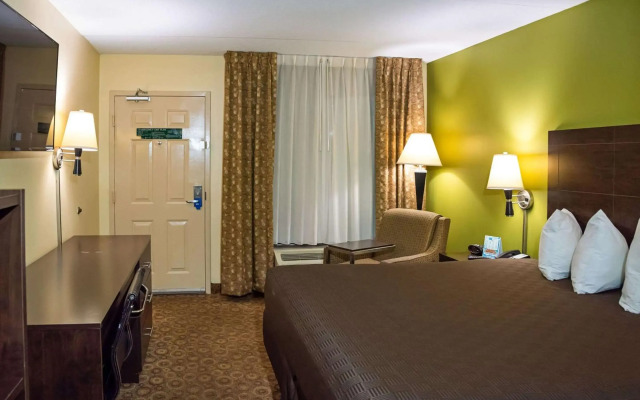 Rodeway Inn & Suites