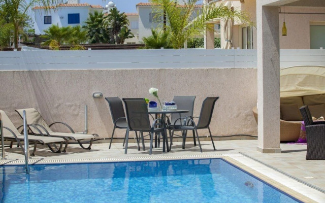Beautiful Villa With Private Pool, Protaras Villa 1028