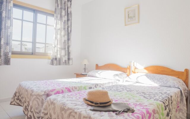 Marineu Playa Romana Village