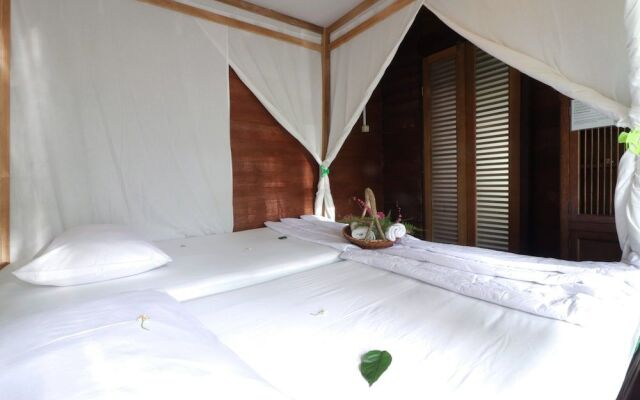 NILA HOUSE, Sharia Family Home Stay