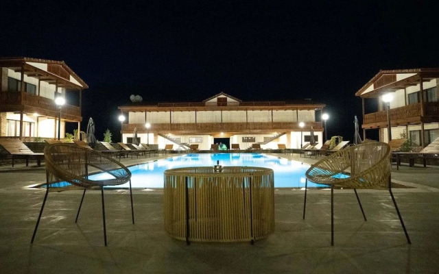 Chateau Mosmieri Resort