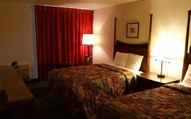 Rodeway Inn & Suites