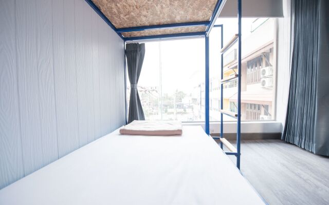 Sleep Terminal Hostel