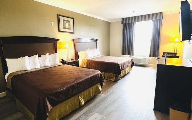 Days Inn & Suites by Wyndham Anaheim Resort
