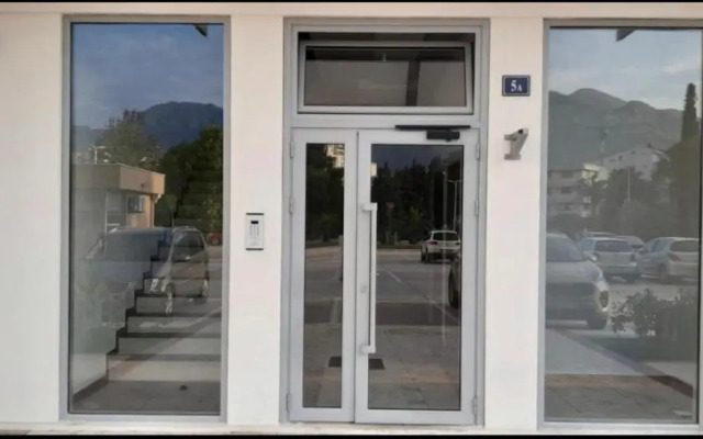 M & A Apartment Bar A 29