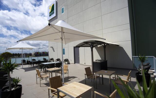 Quest Mawson Lakes