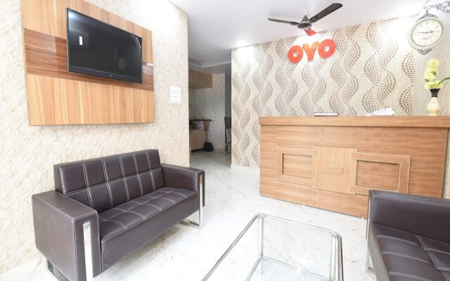 OYO 14387 Luxury Inn