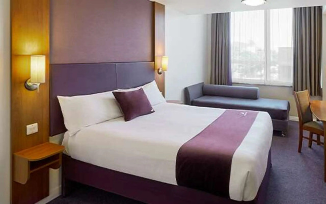 Premier Inn London Romford - Mercury Gardens