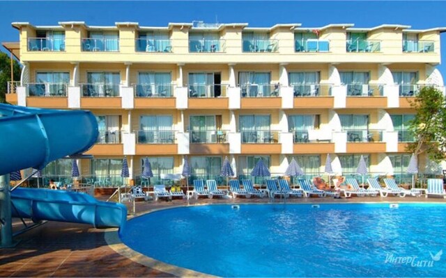 Aperion Beach Hotel