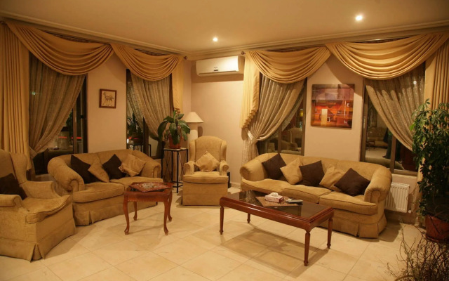 Salome Hotel