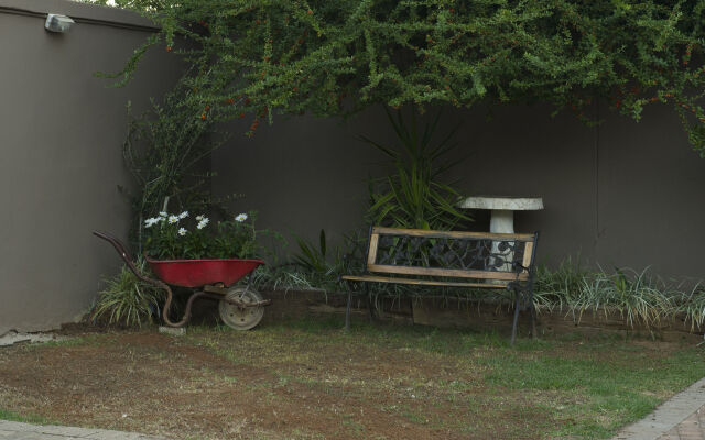 Cottonwood Guesthouse