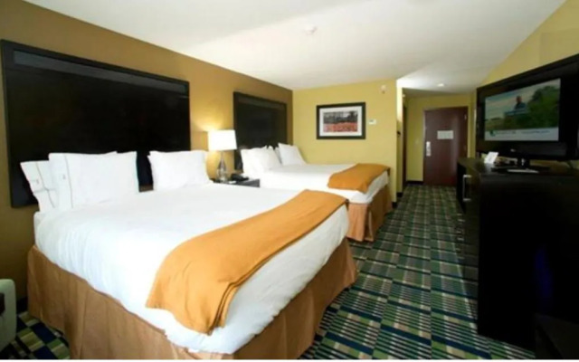 Holiday Inn Express & Suites Morrilton by IHG