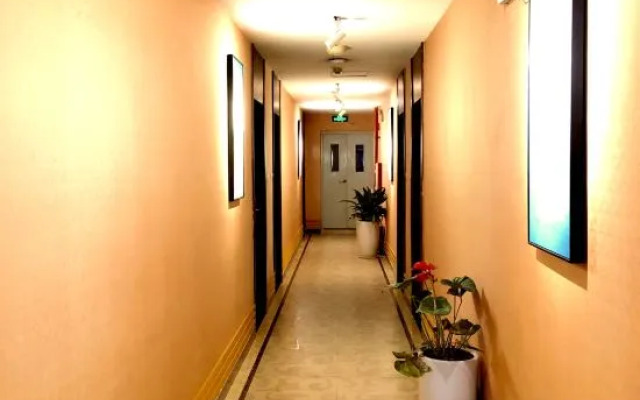 Guangzhou T Hotel (ChangPan Subway Station)