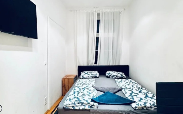 Perfect 7BR Stay Near Hauptbahnhof