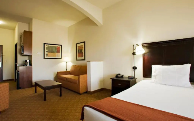 Holiday Inn Express Hotel & Suites Sweetwater
