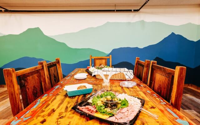 Pintler's Portal Hostel