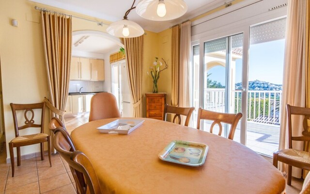 Spacious Holiday Home in L'escala With Private Pool