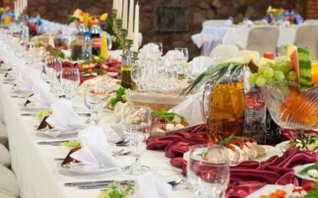 Hotel Trylogia