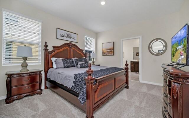 7535oakmoss 7 Bedroom Villa by RedAwning