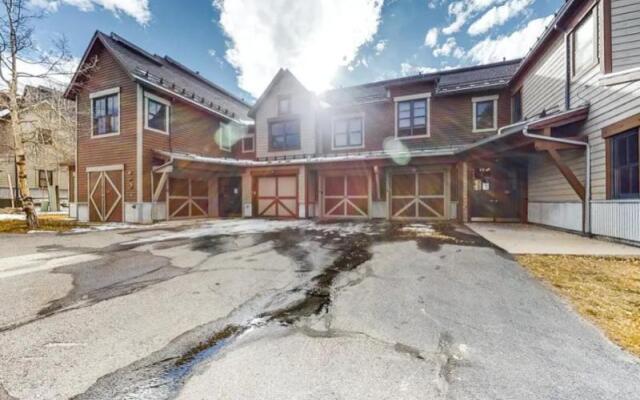 3 Bedroom Townhome in Downtown Breckenridge, off Main Street With Pool, and Hot Tubs